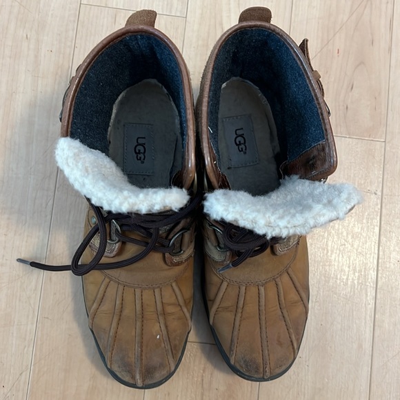 UGG Waterproof Boot Shearling Womens 7.5 - Picture 10 of 15